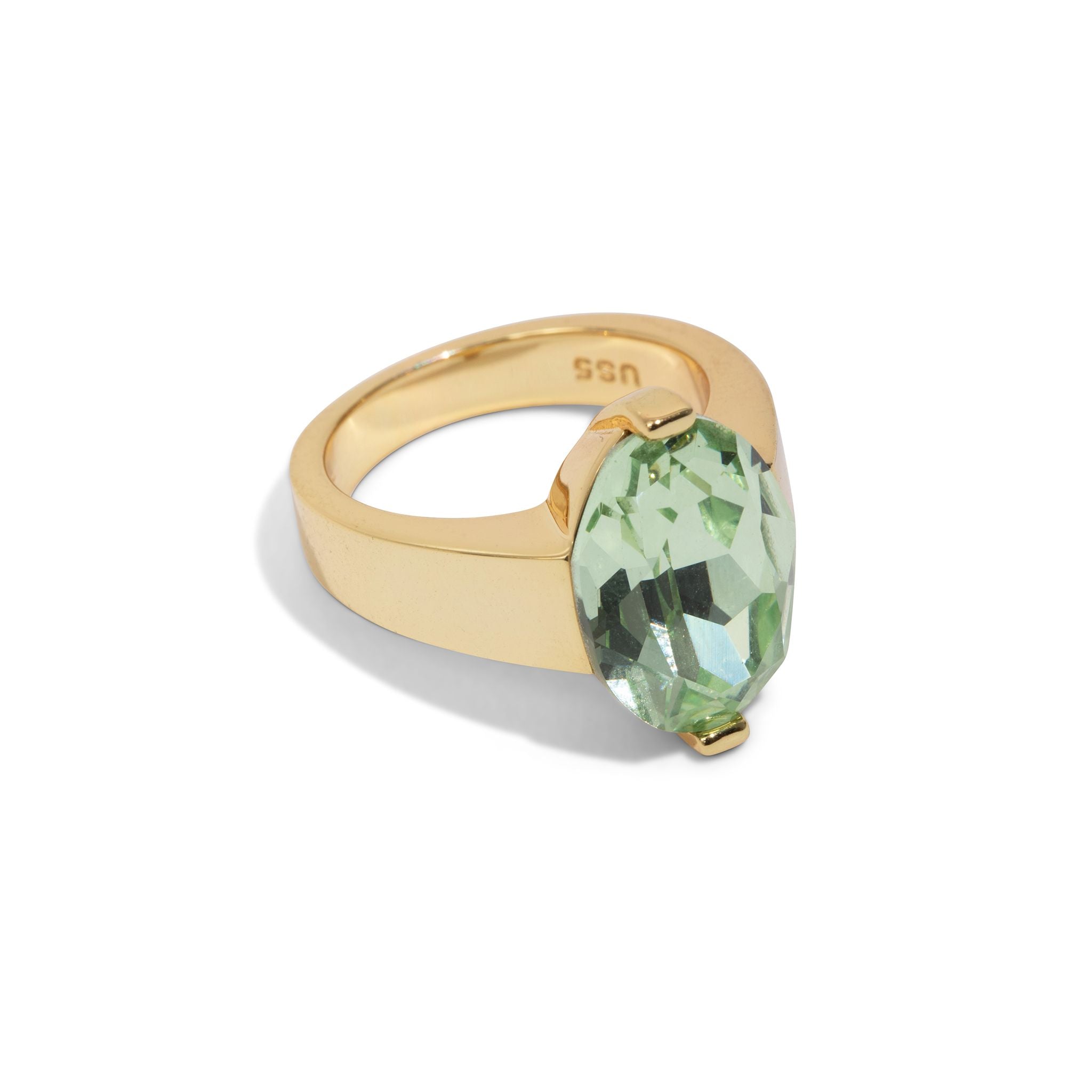 Green Stone Oval Gold Ring