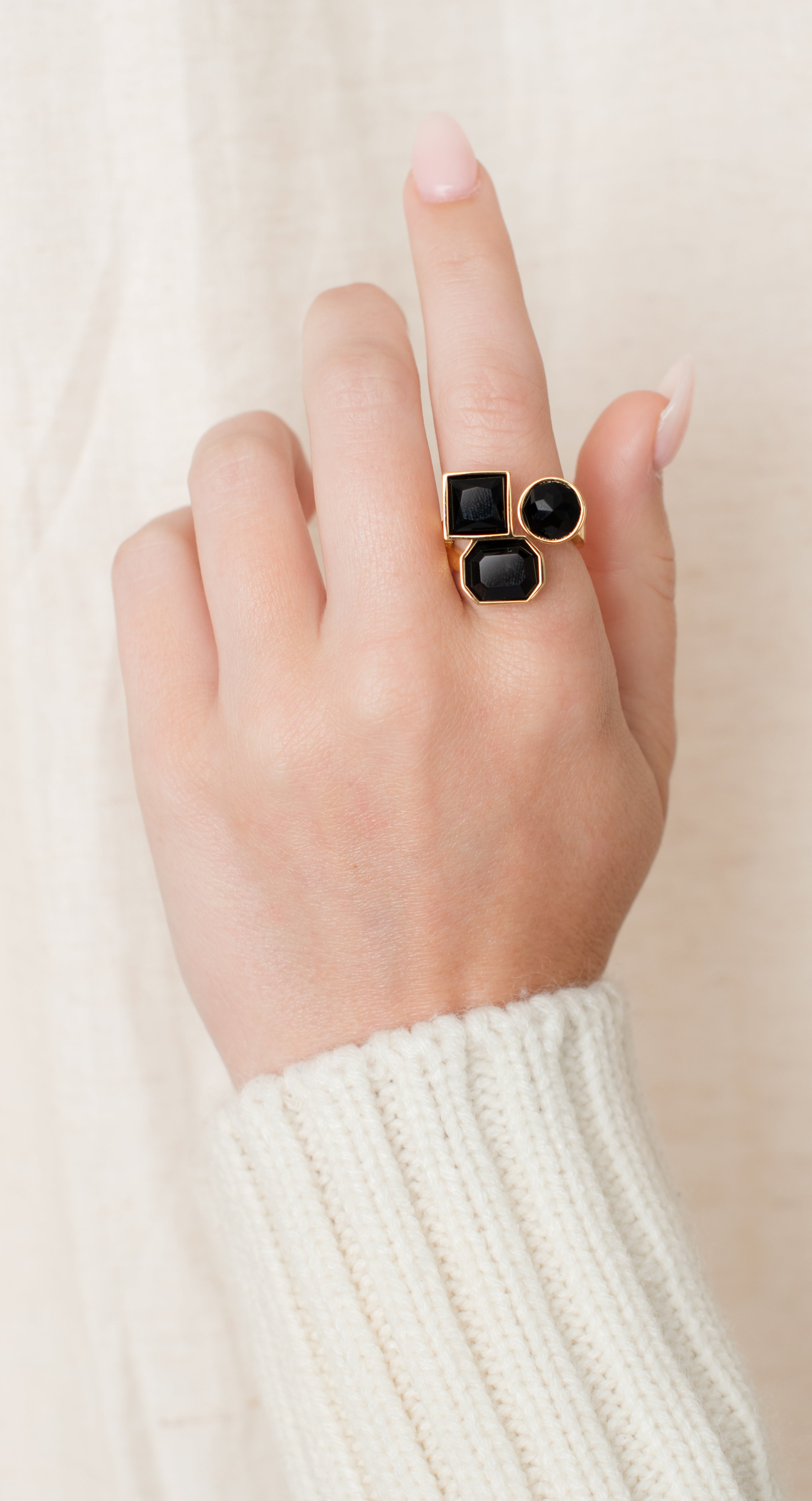 Black Stone Adjustable Ring
